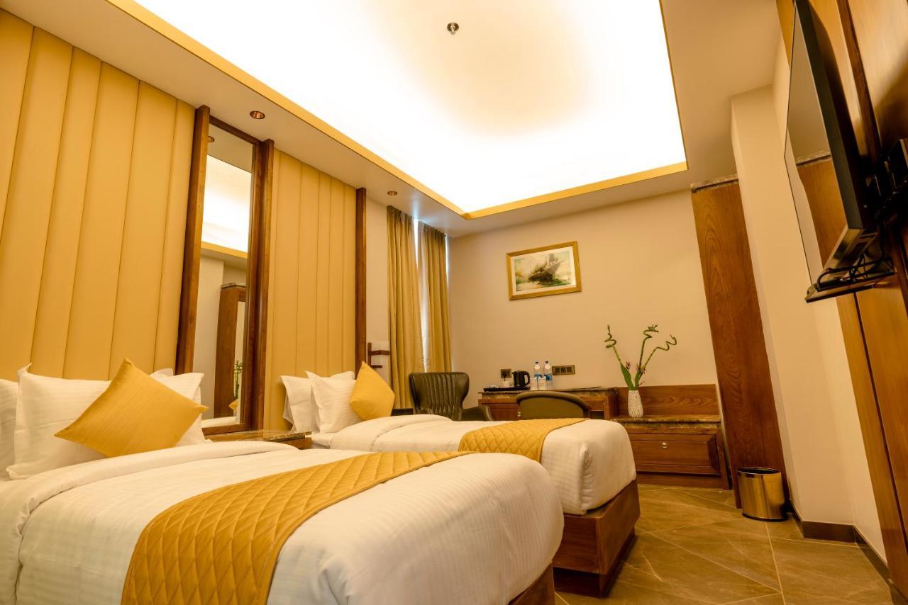 Marine Inn Hotel Kochi Eksteriør bilde